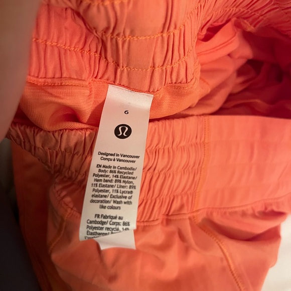 Lululemon Shorts and Top Set - Picture 5 of 7